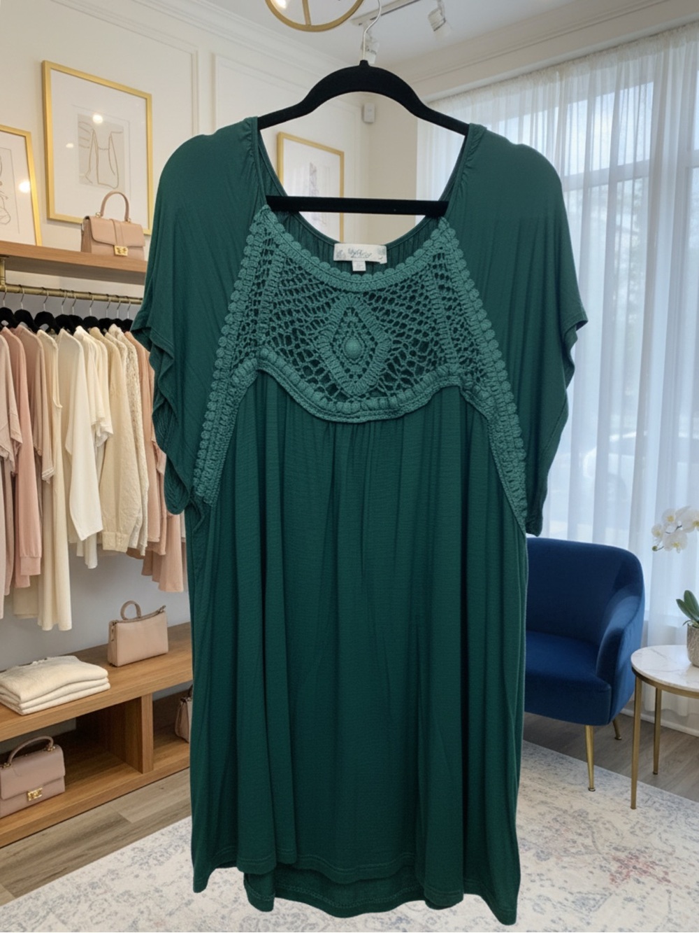 Crochet Yoke Tunic Top • NWOT • 31"p2p, 32" length